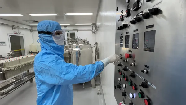 Governo de Minas reinaugura fábrica de soro da Fundação Ezequiel Dias