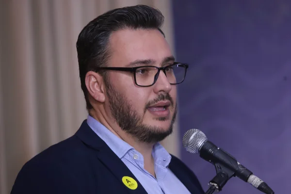 Governador de Minas acompanha cerimônia de posse da nova diretoria da Associação dos Municípios do Lago de Furnas