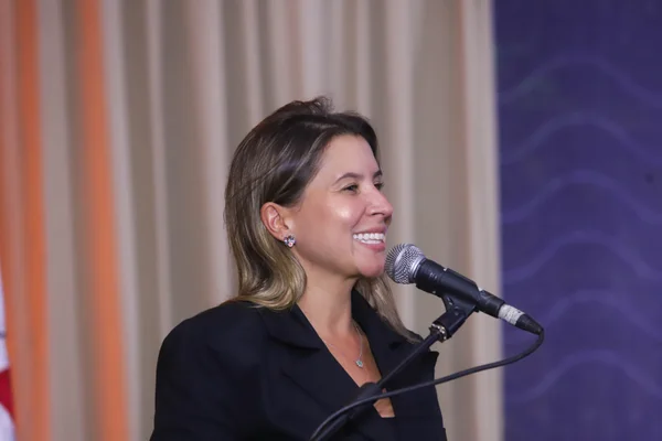 Governador de Minas acompanha cerimônia de posse da nova diretoria da Associação dos Municípios do Lago de Furnas