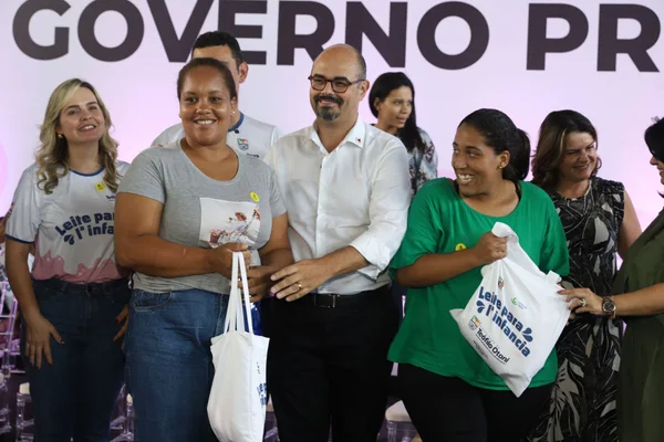 Governo de Minas lança programa Leite para a Primeira Infância para garantir alimento essencial a crianças de até 6 anos