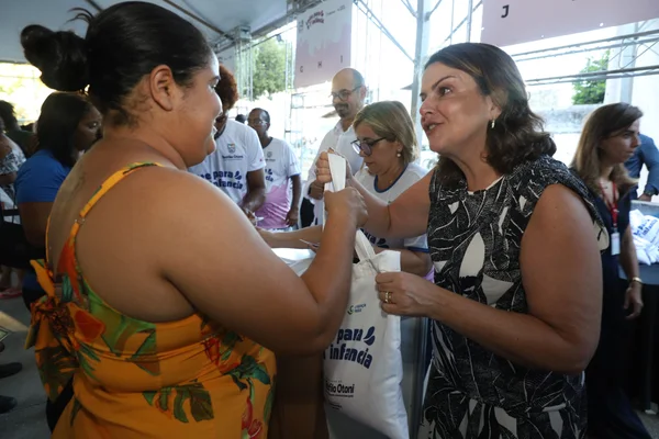 Governo de Minas lança programa Leite para a Primeira Infância para garantir alimento essencial a crianças de até 6 anos