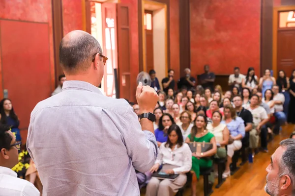 Governo de Minas anuncia ferramenta de exercícios inédita para estudantes e educadores da rede pública estadual de ensino