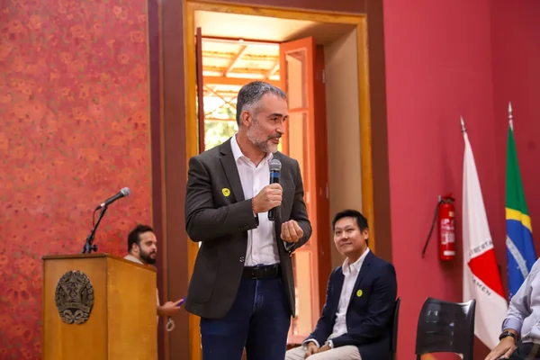 Governo de Minas anuncia ferramenta de exercícios inédita para estudantes e educadores da rede pública estadual de ensino