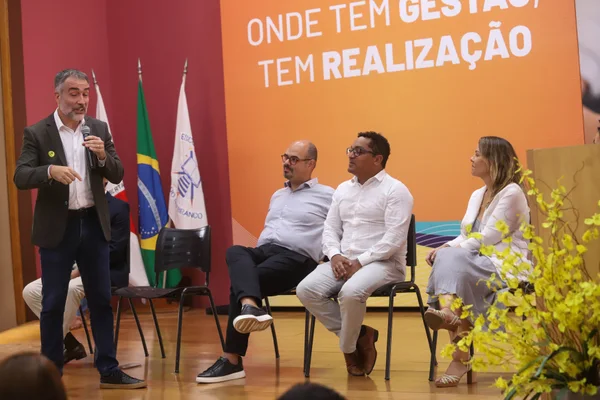 Governo de Minas anuncia ferramenta de exercícios inédita para estudantes e educadores da rede pública estadual de ensino