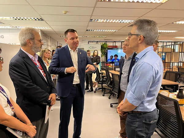 Governador apresenta balanço de investimentos privados e ações de educação no Fórum da Liberdade, em Porto Alegre (RS)