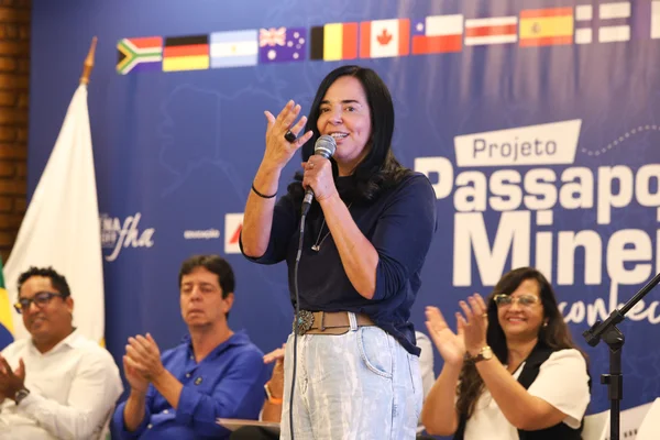 Governo de Minas amplia Passaporte Mineiro do Conhecimento para todas as 794 escolas de Ensino Médio em Tempo Integral do estado
