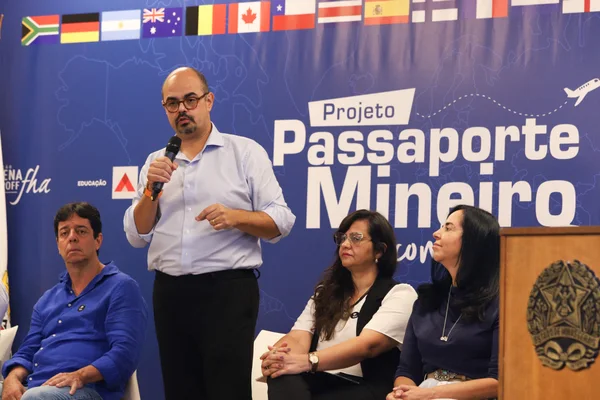 Governo de Minas amplia Passaporte Mineiro do Conhecimento para todas as 794 escolas de Ensino Médio em Tempo Integral do estado