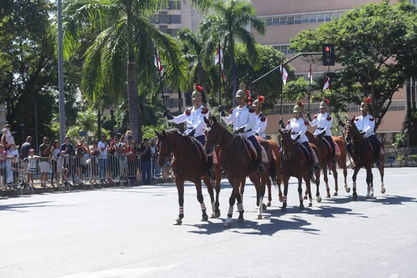 Vice-governador acompanha tradicional cerimônia de Troca da Guarda no Palácio da Liberdade, como parte das comemorações dos 250 anos da PMMG 