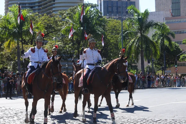 Vice-governador acompanha tradicional cerimônia de Troca da Guarda no Palácio da Liberdade, como parte das comemorações dos 250 anos da PMMG 