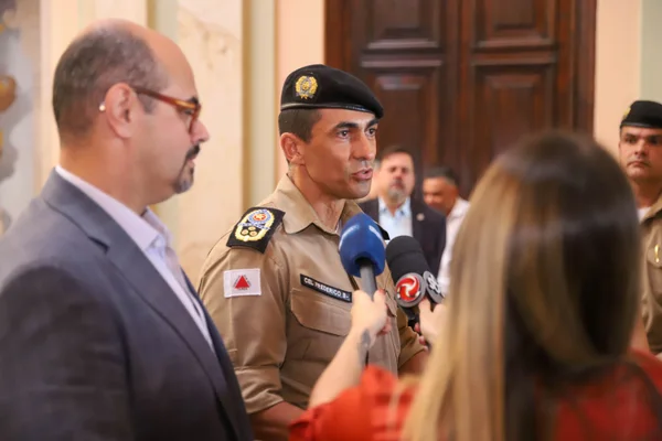 Vice-governador acompanha tradicional cerimônia de Troca da Guarda no Palácio da Liberdade, como parte das comemorações dos 250 anos da PMMG 