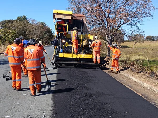Governo de Minas amplia programa Caminhos Pra Avançar com a inclusão de mais 23 obras rodoviárias  