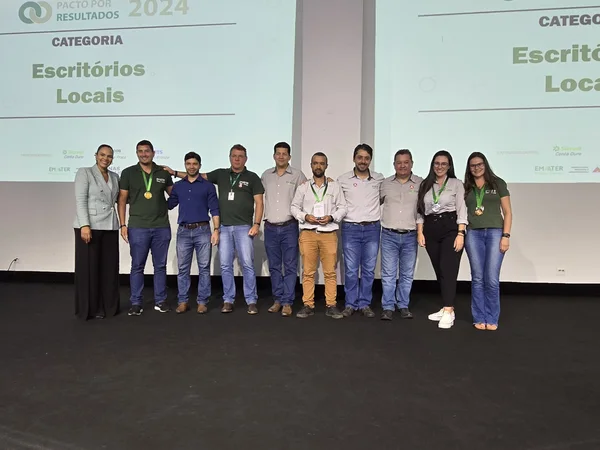 Emater-MG premia funcionários e escritórios com melhor desempenho em 2024