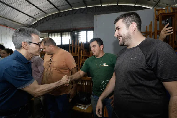Governo de Minas reforça parceria com gigante do setor cervejeiro para expansão industrial em Passos