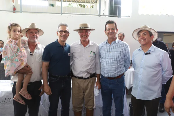 Governador vistoria alça viária em Bom Jesus da Penha e escola revitalizada em Jacuí