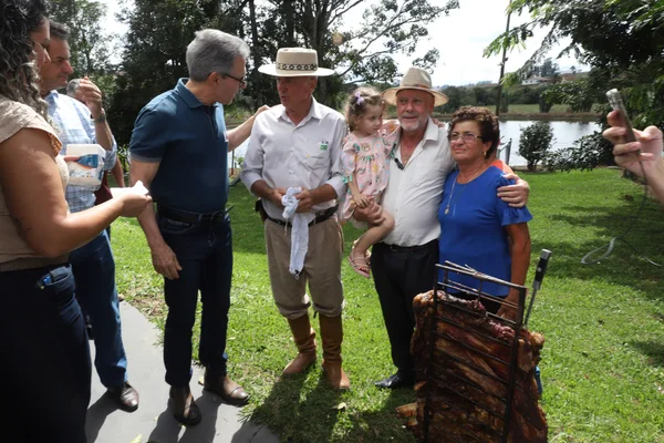 Governador vistoria alça viária em Bom Jesus da Penha e escola revitalizada em Jacuí
