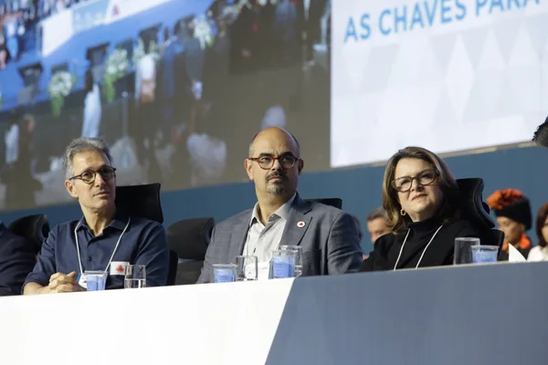 Governo de Minas participa da posse da nova diretoria da Associação Mineira de Municípios
