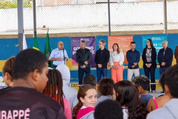Governo de Minas vistoria escola municipal beneficiada pelo Projeto Mãos Dadas em Águas Vermelhas