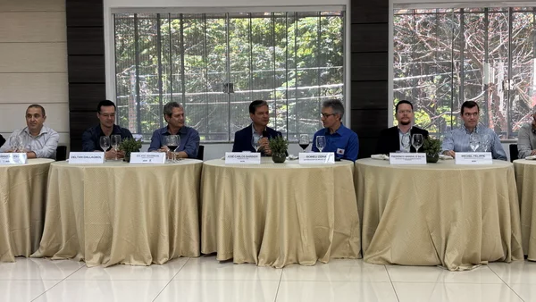 Em Maringá, Governo de Minas apresenta força do agronegócio mineiro durante a Expoingá