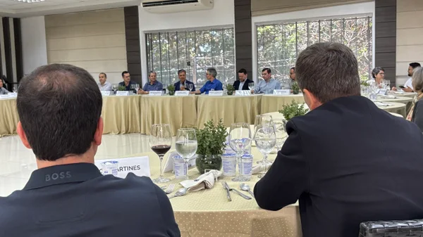 Em Maringá, Governo de Minas apresenta força do agronegócio mineiro durante a Expoingá