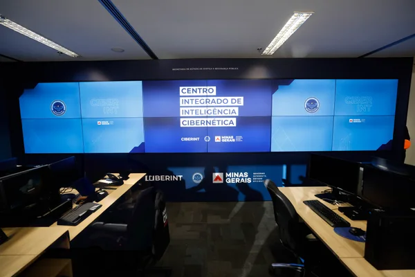 Governo de Minas inaugura Centro de Inteligência Cibernética e se torna Estado pioneiro na estrutura de combate a ataques em escolas