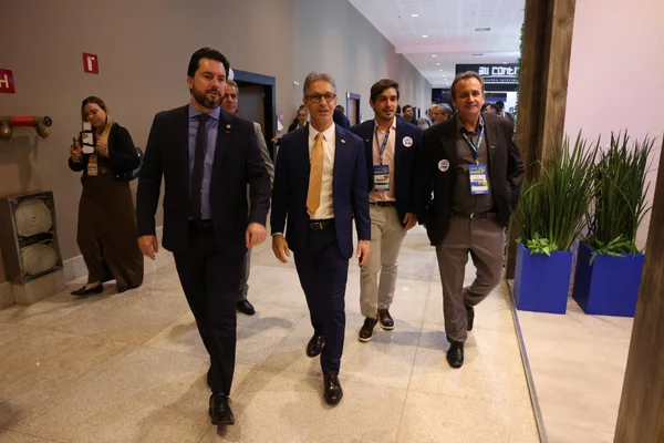 Governo de Minas destaca compromisso com municípios durante Marcha dos Prefeitos em Brasília