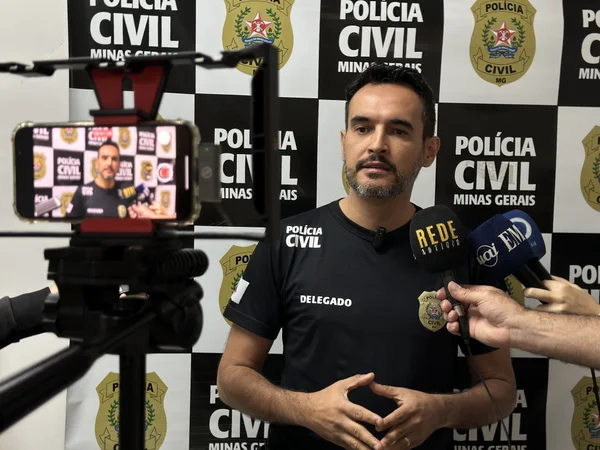Governo de Minas devolve mais de 900 celulares recuperados em nova etapa da ação Tá Entregue