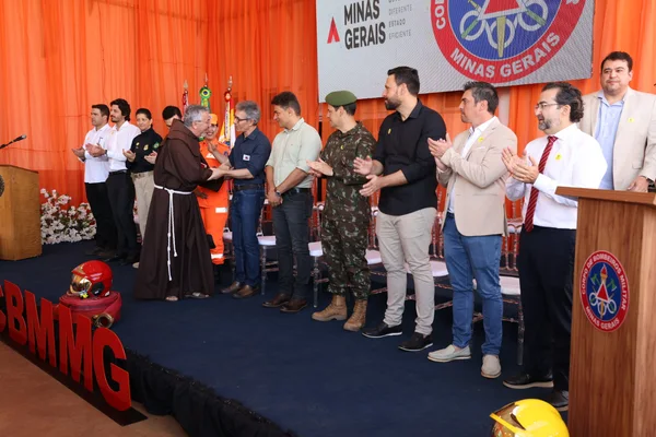 Governo de Minas inaugura nova sede do Corpo de Bombeiros em Araguari