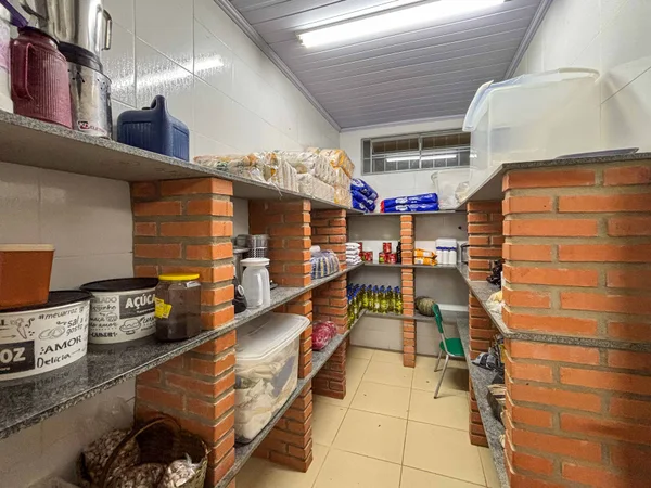 Governador vistoria escolas estaduais no Triângulo Mineiro e Alto Paranaíba, se encontra com população e visita Apae na região
