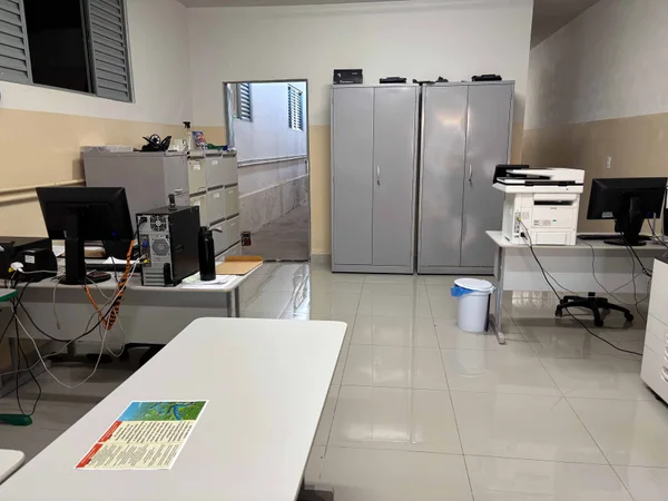 Governador vistoria escolas estaduais no Triângulo Mineiro e Alto Paranaíba, se encontra com população e visita Apae na região