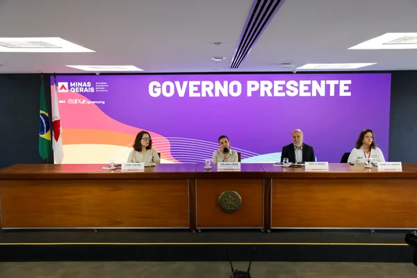 Governo de Minas reforça medidas para evitar disseminação da gripe aviária