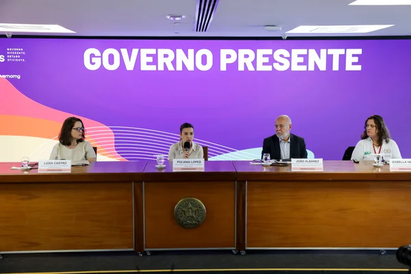 Governo de Minas reforça medidas para evitar disseminação da gripe aviária