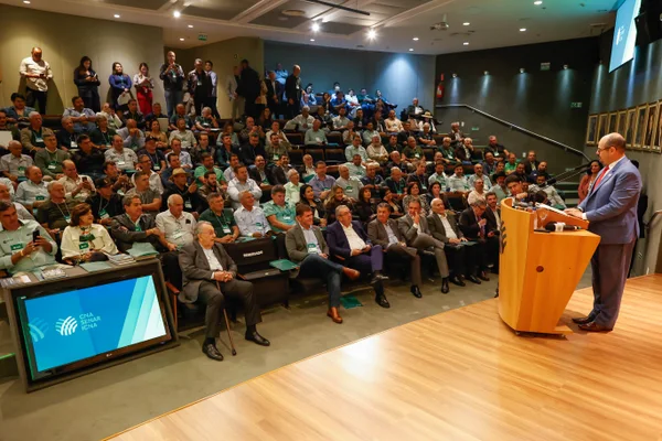 Governador de Minas Gerais em exercício, Mateus Simões