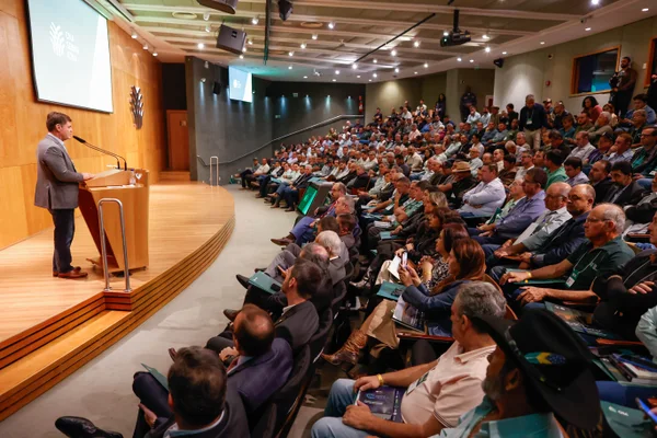 Presidente da Faemg, Antônio de Salvo