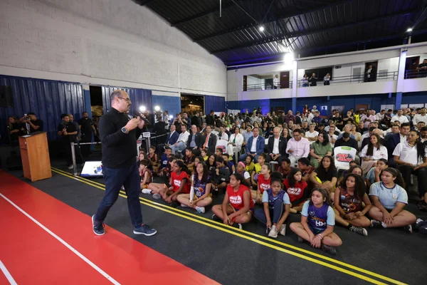 Governo de Minas lança programa de fomento ao skate, basquete e outros esportes urbanos