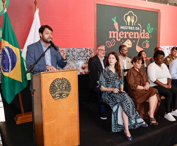 Governo de Minas lança competição Mestres da Merenda para valorizar as cantineiras das escolas da rede estadual