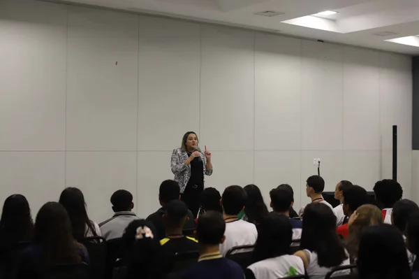 De Minas para o mundo: jovens da rede estadual se preparam para intercâmbio internacional promovido pelo Governo do Estado