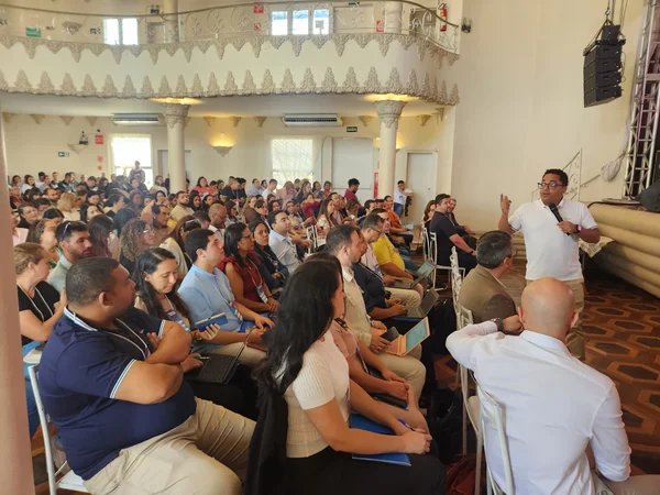 Educadores da rede estadual serão premiados com viagem para a sede do Google nos EUA 