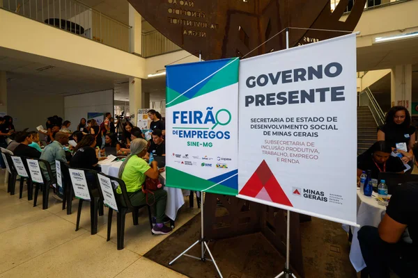 Feirão de Empregos do Governo de Minas oferece 8 mil vagas a trabalhadores em busca de oportunidades