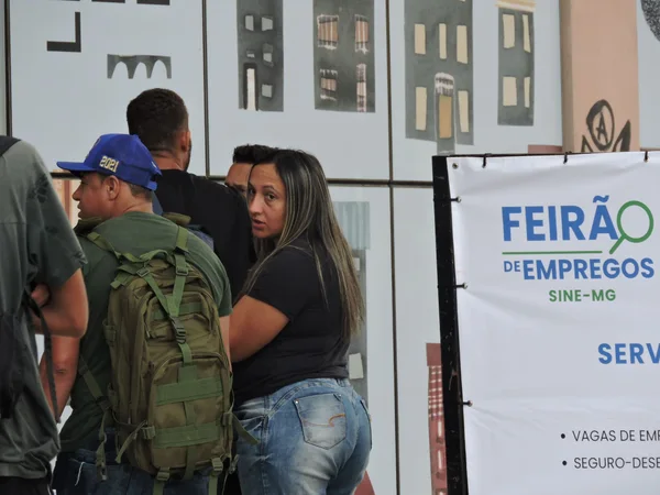 Feirão de Empregos do Governo de Minas oferece 8 mil vagas a trabalhadores em busca de oportunidades