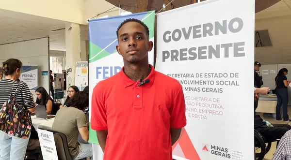 Ricardo Augusto conseguiu vaga para trabalhar como forneiro em uma rede de supermercados