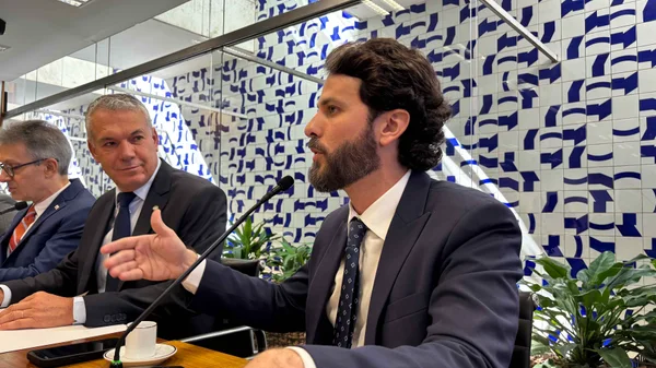 Em Brasília, governador de Minas lidera discussões com chefes dos poderes e deputados para derrubadas de vetos do Propag