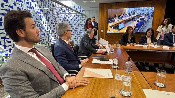 Em Brasília, governador de Minas lidera discussões com chefes dos poderes e deputados para derrubadas de vetos do Propag