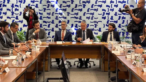 Em Brasília, governador de Minas lidera discussões com chefes dos poderes e deputados para derrubadas de vetos do Propag