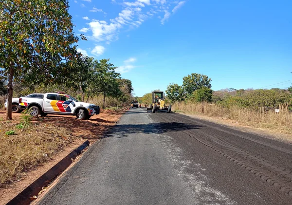 Recuperação da LMG-603, entre Januária e Cônego Marinho