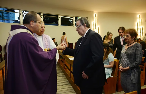 Missa foi presidida por Dom Walmor Oliveira de Azevedo na Capela do Palácio da Liberdade