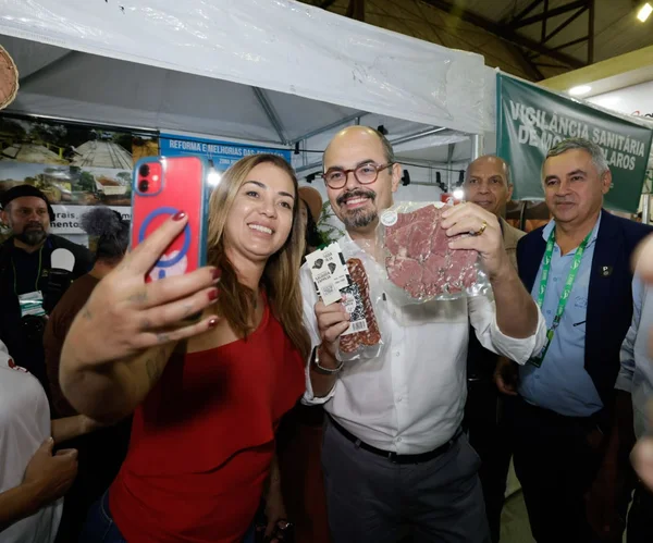 Vice-governador participa da 51ª Expomontes, em Montes Claros