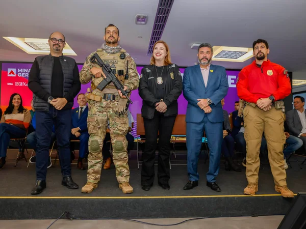 Governo de Minas entrega viaturas, armas e drones para a Polícia Civil