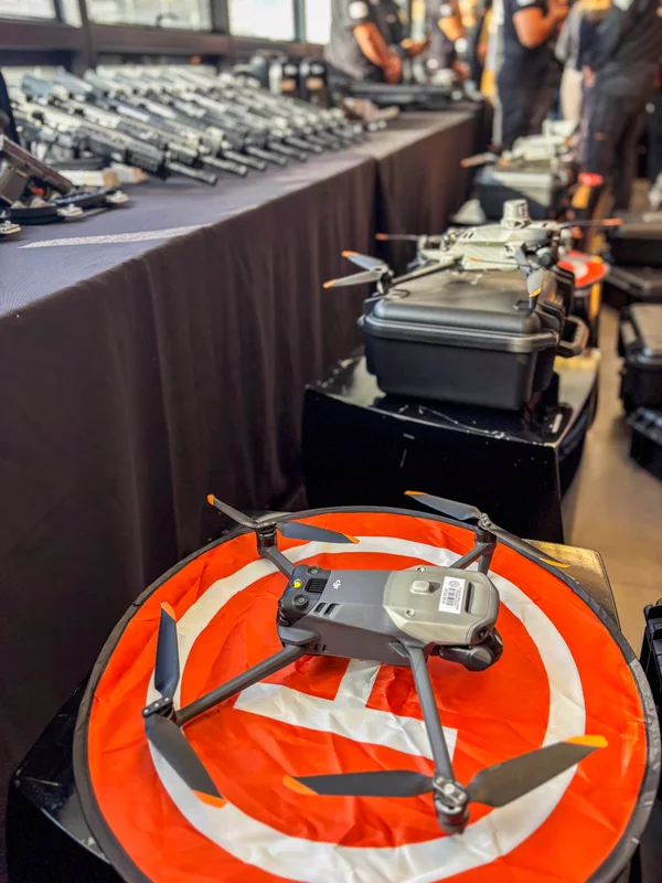 Governo de Minas entrega viaturas, armas e drones para a Polícia Civil