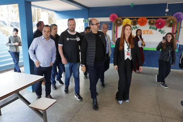 Governo de Minas amplia apoio e garante mais estudantes da rede pública participando de Olimpíadas Internacionais 