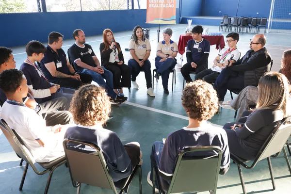 Governo de Minas amplia apoio e garante mais estudantes da rede pública participando de Olimpíadas Internacionais